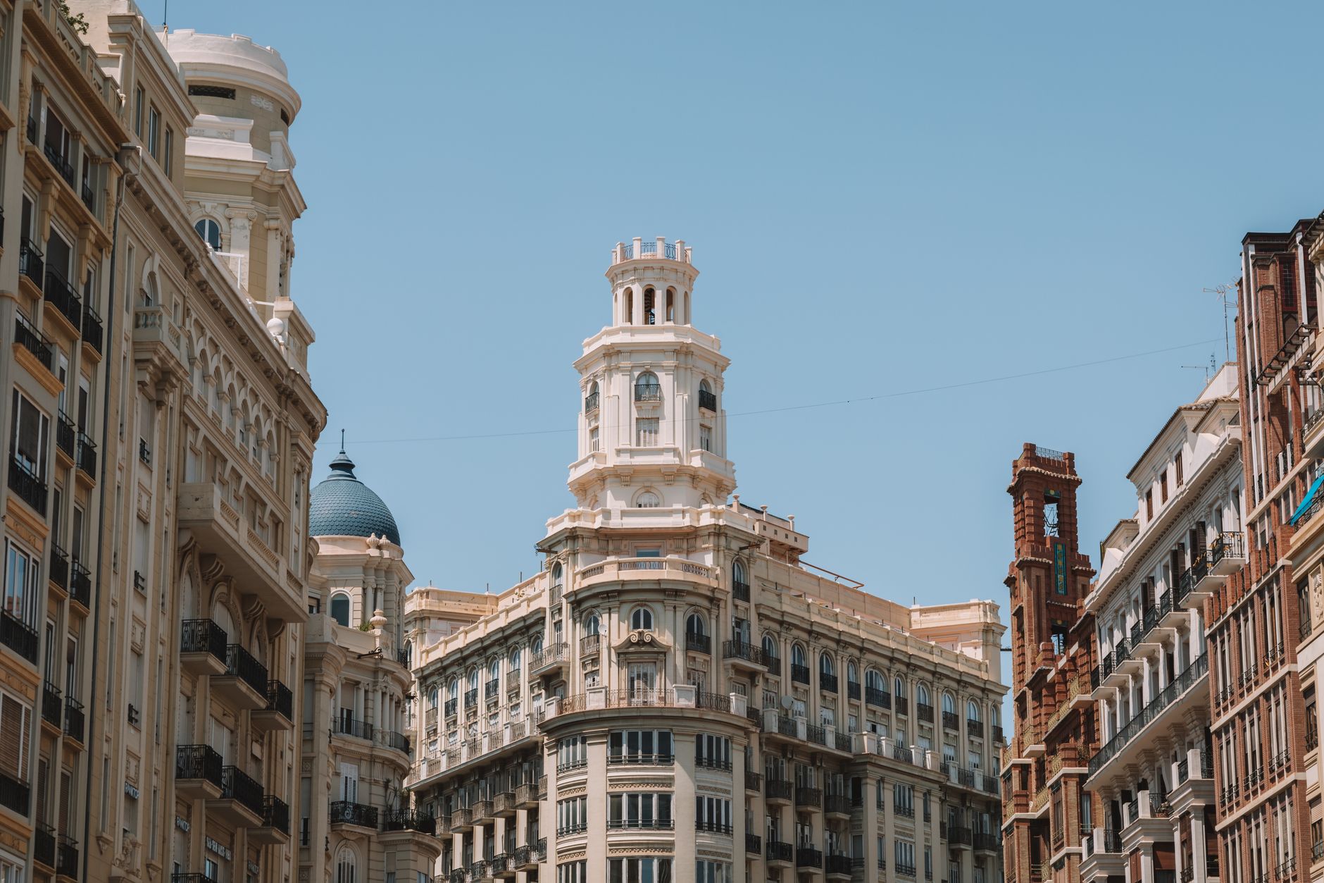 Explore the captivating neoclassical architecture in Valencia&rsquo;s historic cityscape.